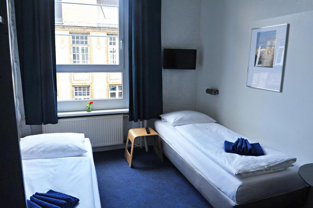 Hotel Transit Berlin Szoba fotó